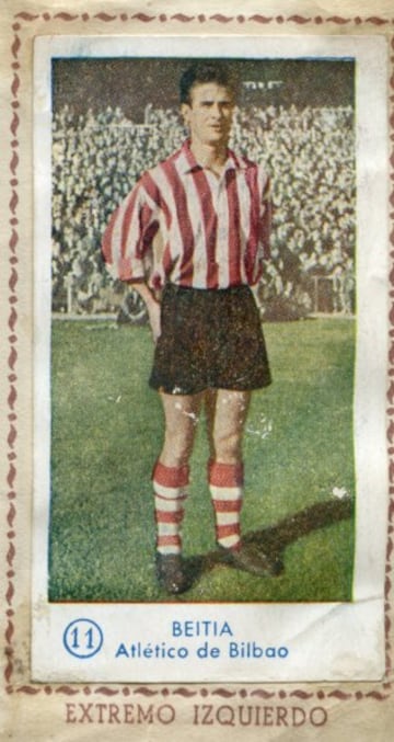 Jugó en el Athletic de Bilbao desde 1957 a 1960 y la temporada 63/64 con el Atlético de Madrid