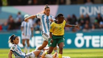 Soccer Football - FIFA Women’s World Cup Australia and New Zealand 2023 - Group G - Argentina v South Africa - Forsyth Barr Stadium, Dunedin, New Zealand - July 28, 2023 South Africa's Thembi Kgatlana in action with Argentina's Eliana Stabile REUTERS/Molly Darlington