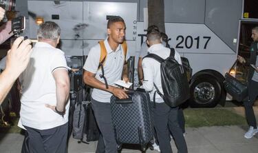 Guardiola confirms Danilo interest and that Agüero will stay