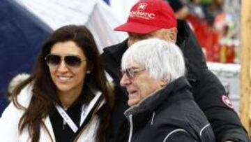 Bernie Ecclestone junto a su mujer Fabiana Flosi y Niki Lauda.