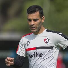 La carrera de Rafael Márquez no está en peligro por su lesión