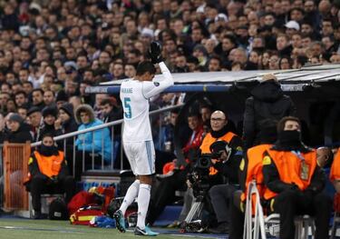 The Eiffel Tower awaits Cristiano tonight