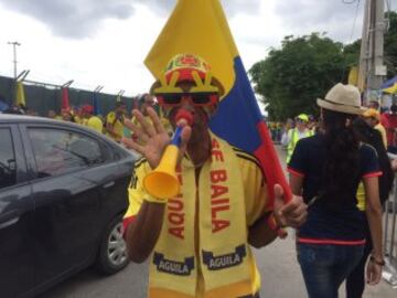 Ambiente de fiesta en B/quilla porque juega la Selección