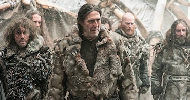 Un actor de Juego de Tronos cree que tanto sexo jugó en contra de la serie y su narrativa