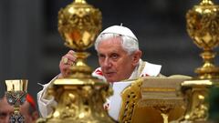 What did Pope Benedict XVI write in his recently published spiritual testament?