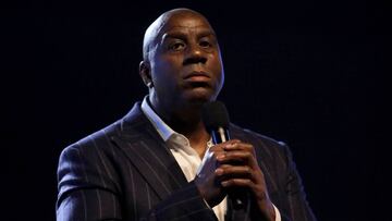 El ex jugador de Los &Aacute;ngeles Lakers de la NBA, Magic Johnson