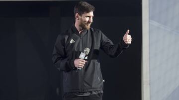 26/01/18 FC Barcelona
Leo Messi presenta nuevas botas Adidas