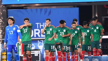 Jugadores de la Selección Mexicana después de la derrota en contra de Estados Unidos.