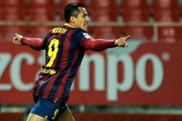 1-1. Alexis celebra el gol del empate.