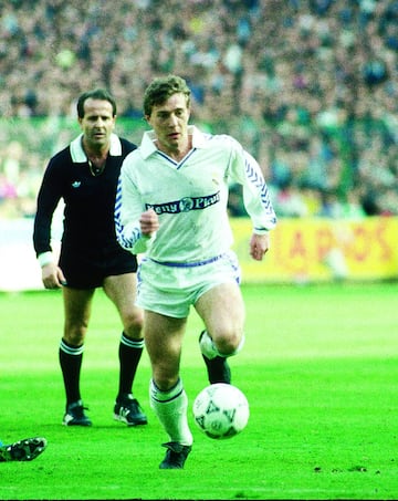 El ex jugador del Real Madrid, internacional con Espa?a, termin¨® su carrera con un breve paso por el Atl¨¦tico Celaya mexicano. S¨®lo vio 5 tarjetas amarillas a lo largo de los 426 partidos que jug¨®.