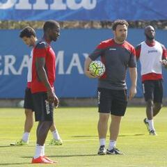 Sergio duda si alinear tres medios o jugar con dos puntas