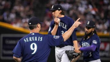 How many games are played in an MLB regular season?