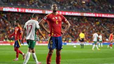 Spain's midfielder #06 Mikel Merino celebrates scoring his team's second goal during the 2026 World Cup qualifiers Europe zone group E football match between Spain and Bulgaria at the Jose Zorrilla stadium in Valladolid on October 14, 2025. (Photo by Cesar MANSO / AFP)