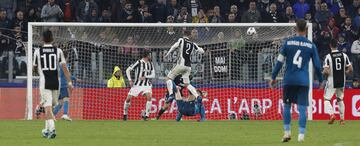 0-2. Cristiano Ronaldo marcó de chilena un gol de época.