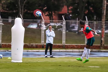 Luego de la victoria ante Paraguay, la Selección Femenina de Brasil volvió a trabajos de campo en la cancha de la Universidad Industrial de Santander, esta vez con miras a la gran final de la Copa América Femenina ante Colombia.