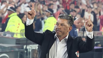 River Plate's head coach Marcelo Gallardo gestures during the Argentine Professional Football League 2025 Clausura Tournament match between River Plate and Gimnasia at the Mas Monumental Stadium in Buenos Aires on November 2, 2025. (Photo by Alejandro PAGNI / AFP)