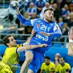 Los despistes del Bidasoa le colocan contra las cuerdas