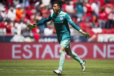 Talavera regresó de una lesión en la rodilla con más fuerza que nunca. El guardameta necesita una liguilla para el recuerdo si quiere ganarse puntos de cara al Mundial de Rusia.