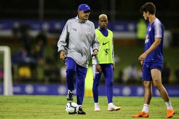 Maurizio Sarri oversees a Chelsea session in Perth, Australia.