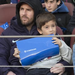 A Messi le podrían quitar la férula tras el partido ante el Rayo