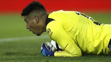 Cortés: "Me motiva que digan que soy el próximo arquero de la Roja"