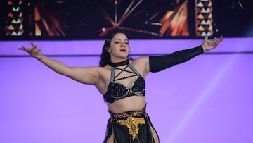 Persephone durante una función del CMLL.