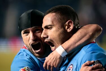 Cruz Azul cerca de ‘quitarse’ a Giakoumakis