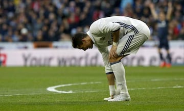 Ronaldo feels his foot during the Real Madrd - Malága game on Saturday in LaLiga