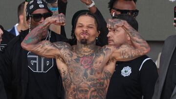 LAS VEGAS, NEVADA - APRIL 21: Gervonte Davis poses on the scale againstRyan Garcia during their weigh-in at Toshiba Plaza on April 21, 2023 in Las Vegas, Nevada. Davis and Garcia will fight at a 136lb catch weight at T-Mobile Arena in Las Vegas on April 22..   Al Bello/Getty Images/AFP (Photo by AL BELLO / GETTY IMAGES NORTH AMERICA / Getty Images via AFP)