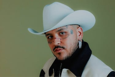 ¿Cuánto tendrá que pagar Christian Nodal por eliminar los tatuajes de su rostro?
