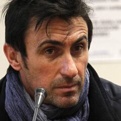 De Santos: "La suspensión de la temporada sería el caos"