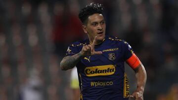 Germán Cano celebrando un gol con Medellín por Liga Águila.