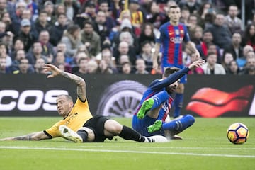 Piqué y Sandro.