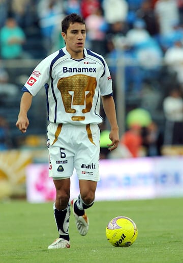 SOCCER/FUTBOL

TORNEO APERTURA 2008

CUARTOS DE FINAL

CRUZ AZUL VS PUMAS

MEXSPORT DIGITAL IMAGE

22 November 2008:  Action photo of Efrian Juarez of Pumas UNAM, during the quarterfinal game of the Apertura Tournament 2008./Foto en accion de Efrain  Juarez de los Pumas de la UNAM, durante juego de cuartos de final del Torneo Apertura 2008. MEXSPORT/HECTOR CARBAJAL