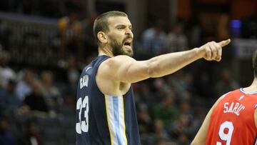 Marc Gasol, p&iacute;vot de los Memphis Grizzlies, durante el partido contra los Philadelphia 76ers.