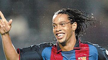 <b>LA AMENAZA</B>. Ronaldinho quiere dar una buena imagen en el primer clásico de su vida.