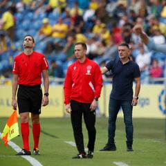 García Pimienta acecha a García Remón