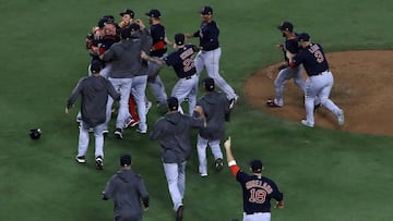 La novena de Boston enfrenta señalamientos por presuntamente haber incurrido a actos ilegales en la campaña que los vio consagrarse como campeones.