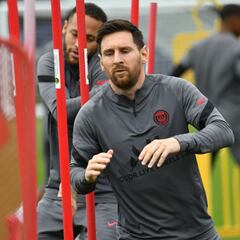 Messi se entrena con normalidad antes del partido ante el City