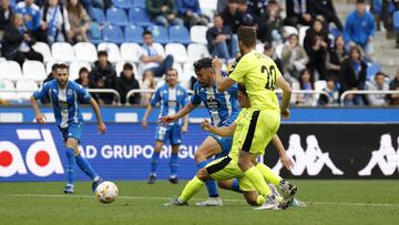 23/04/23 Partido PRIMERA FEDERACION RFEF 
 Deportivo de La Coruña - Ceuta
 posible penalti quiles