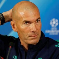 Zidane, en el alambre