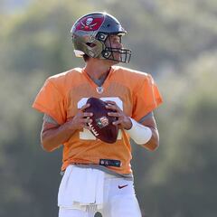 Los Dolphins mantienen la calma ante visita de Tom Brady