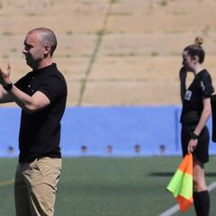 El Atlético Femenino renueva a Sánchez Vera hasta 2021