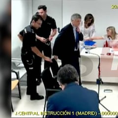 Pedraz, a Villar: "¿Sabe usted por qué está detenido?" "Sí"