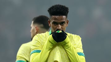 Problemón para Rodrygo y Raphinha con Estevão