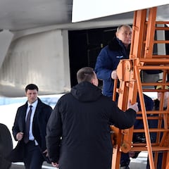 Putin vuela en un bombardero estratégico hacia una dirección que es “secreto de Estado”