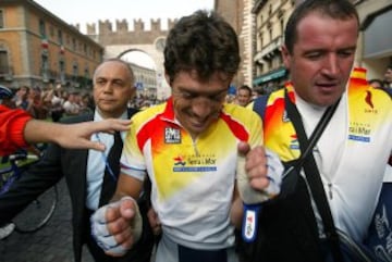 Freire celebra su tercer Mundial de ciclismo en Ruta, lo logró en Verona en 2004. 