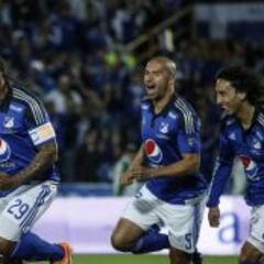 El 11 ideal se viste de azul con Román, Maxi Núñez y Robayo