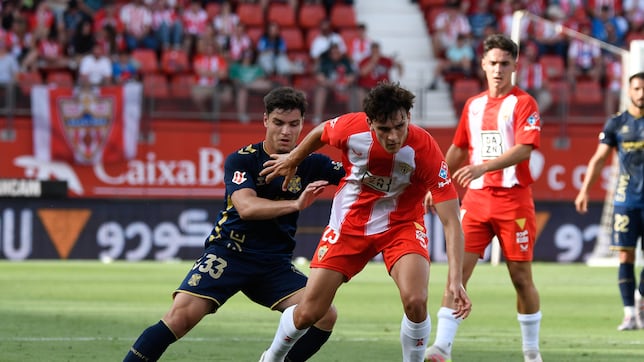 Selvi Clua, primer movimiento invernal del Almería, pone rumbo al Mirandés