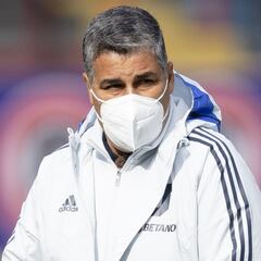 "Estamos en deuda": Escobar es autocrítico tras caída de la U